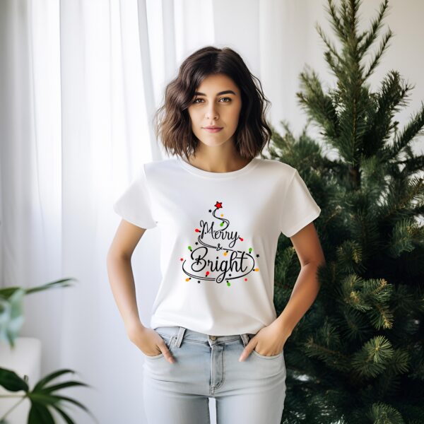Забавна Дамска коледна тениска с надпис MERRY and BRIGHT