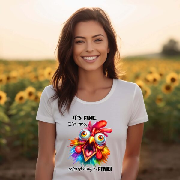 Дамска тениска с кокошка I'M FINE