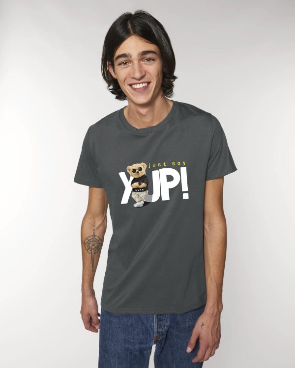 Тениска с мече JUST SAY YUP - Image 6