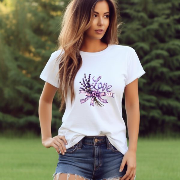Тениска с лавандула LOVE