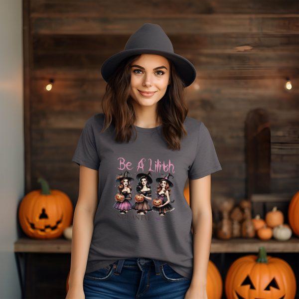 Тениска с надпис BE A WITCH NOT AN EVE