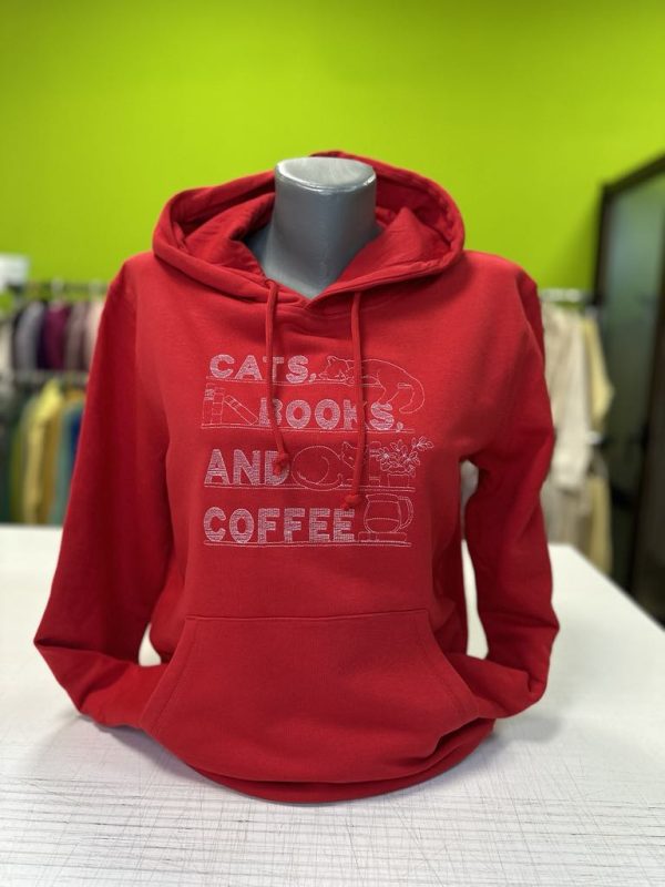 Суитчър с бродерия CATS, BOOKS AND COFFEE