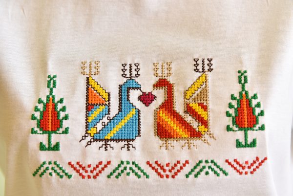 Тениска с бродирана ШЕВИЦА 56 ПИЛЕТА - Image 2