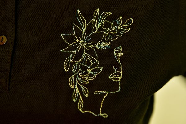 Дамска поло тениска с яка с бродерия LINE ART - Image 2