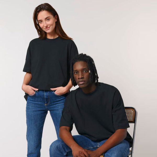 OVERSIZED тениска с МНОГОЦВЕТНА бродерия LOVE - Image 6
