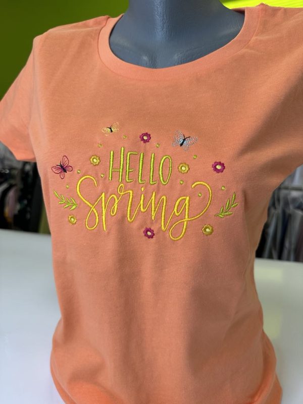 Дамска тениска с бродерия HELLO SPRING - Image 2