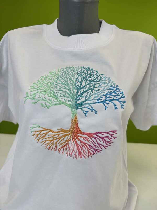OVERSIZED тениска с МНОГОЦВЕТНА бродерия ДЪРВО - Image 6