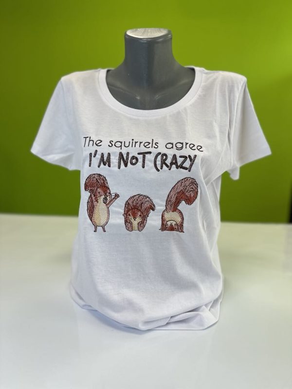 Дамска тениска с бродерия катерички I'M NOT CRAZY