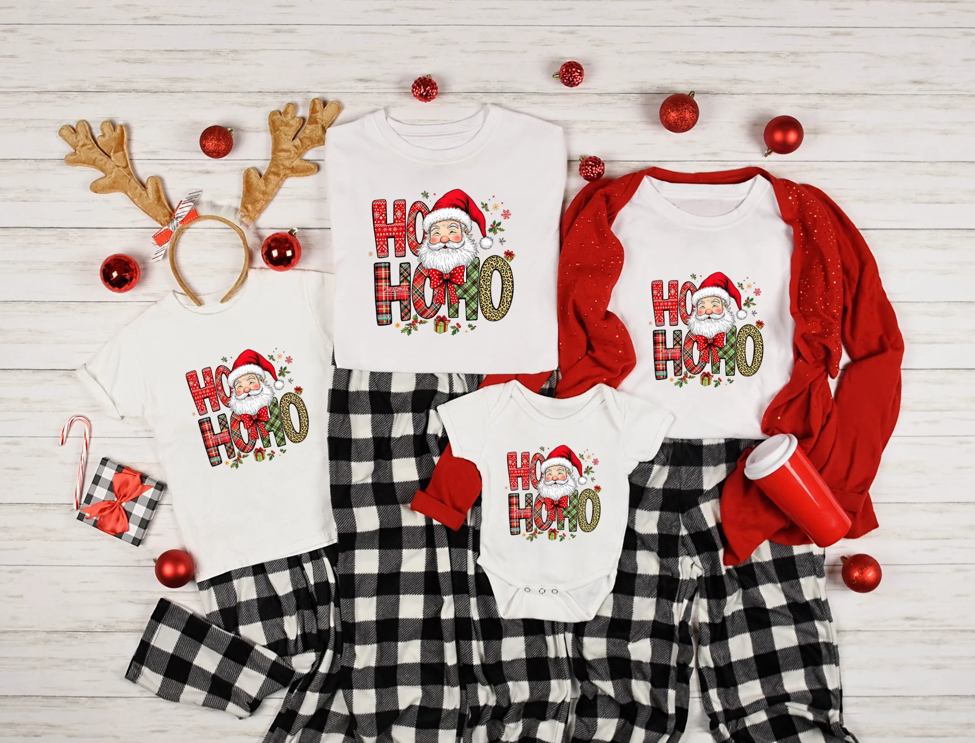 Семейни Коледни тениски с HO HO HO
