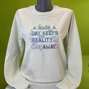 Блуза с бродерия A BOOK A DAY KEEPS REALITY AWAY